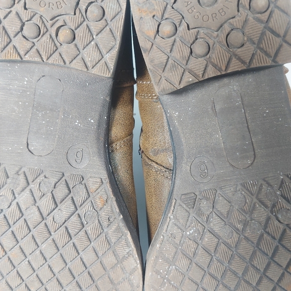 Stone Canyon Leather Brown Mid Top Ankle Boot, Size 6 - Picture 6 of 10